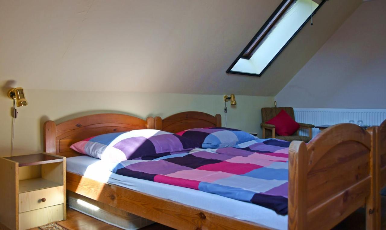 Pigal Panzio Bed & Breakfast Badacsonyors Exterior photo